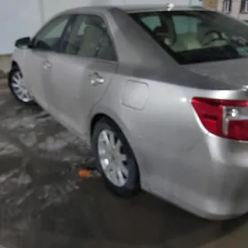 Toyota Camry 2013