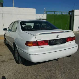 Toyota Camry 1997
