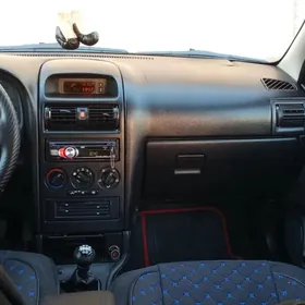 Opel Astra 2002