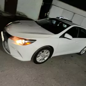 Toyota Camry 2017
