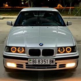 BMW 320 1992