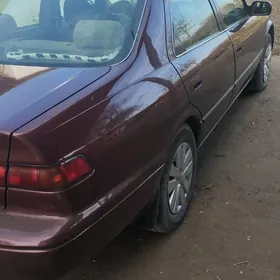 Toyota Camry 1999