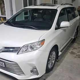 Toyota Sienna 2020