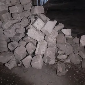 ak dash gurlushyk uchin