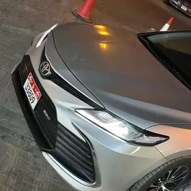 Toyota Camry 2021
