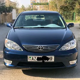 Toyota Camry 2004