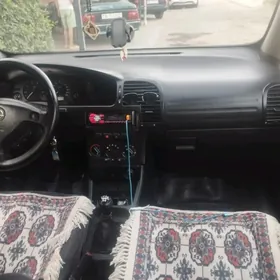 Opel Zafira 2000