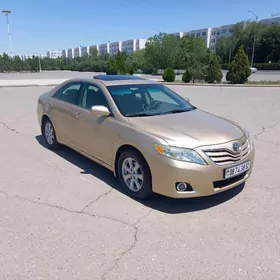 Toyota Camry 2011