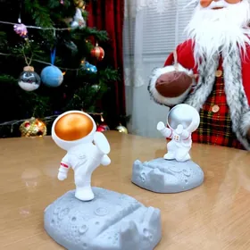 Подставка "Космонавт"