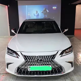 Lexus ES 250 2021
