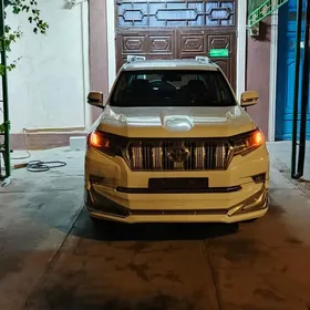 Toyota Land Cruiser Prado 2010