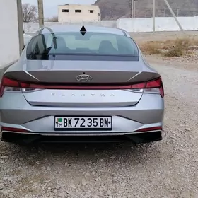 Hyundai Elantra 2020