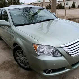 Toyota Avalon 2010