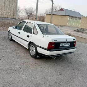 Opel Vectra 1989