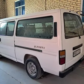 Nissan Urvan 1998