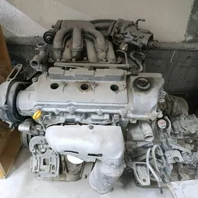 двигатель с коробкой