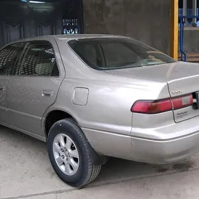 Toyota Camry 1998