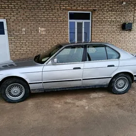 BMW 525 1990