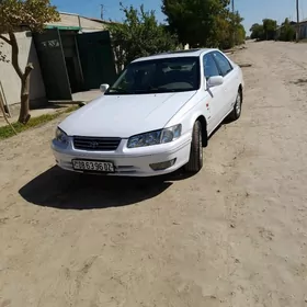 Toyota Camry 1997