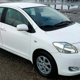 Toyota Yaris 2008