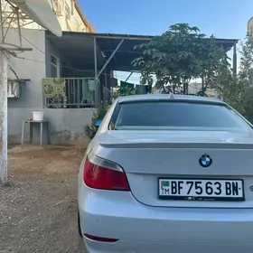BMW E60 2004