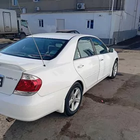 Toyota Camry 2004