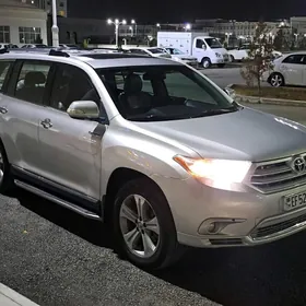 Toyota Highlander 2013