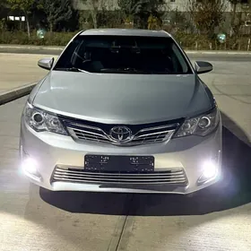 Toyota Camry 2012
