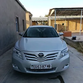 Toyota Camry 2010