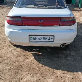 Toyota Carina 1993