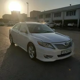 Toyota Camry 2011