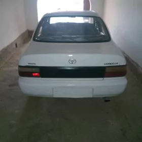 Toyota Corolla 1995