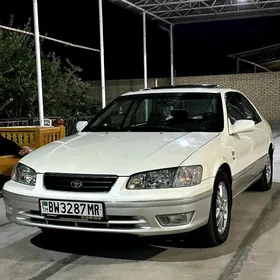 Toyota Camry 2001