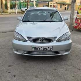 Toyota Camry 2005