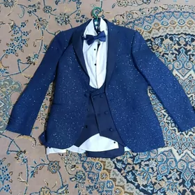 Kastyum Julvar koynek troyka