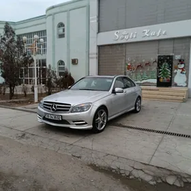 Mercedes-Benz C350 2010