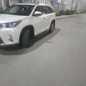 Toyota Highlander 2017