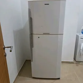 HITACHI холодильник