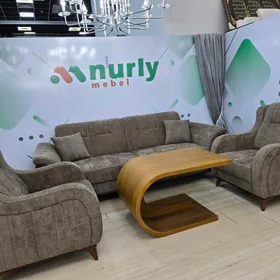 DIWAN TROYKA ДИВАН ТРОЙКА