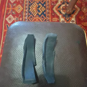 Okuz kelle suw akarlar