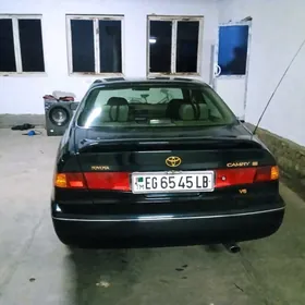 Toyota Camry 1999