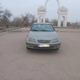 Toyota Camry 2000