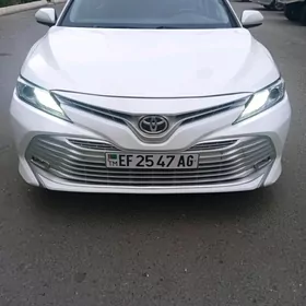 Toyota Camry 2018