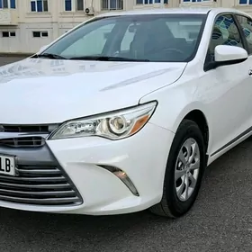 Toyota Camry 2017