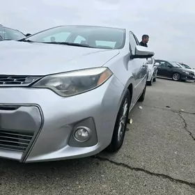 Toyota Corolla 2015