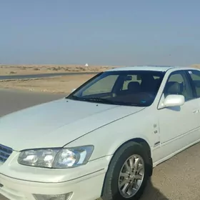 Toyota Camry 2000