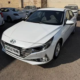 Hyundai Elantra 2021