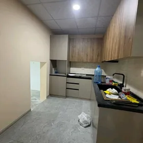 Arenda Gurtly podywal