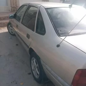 Opel Vectra 1990