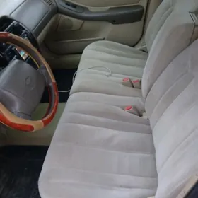 Toyota Avalon 1998